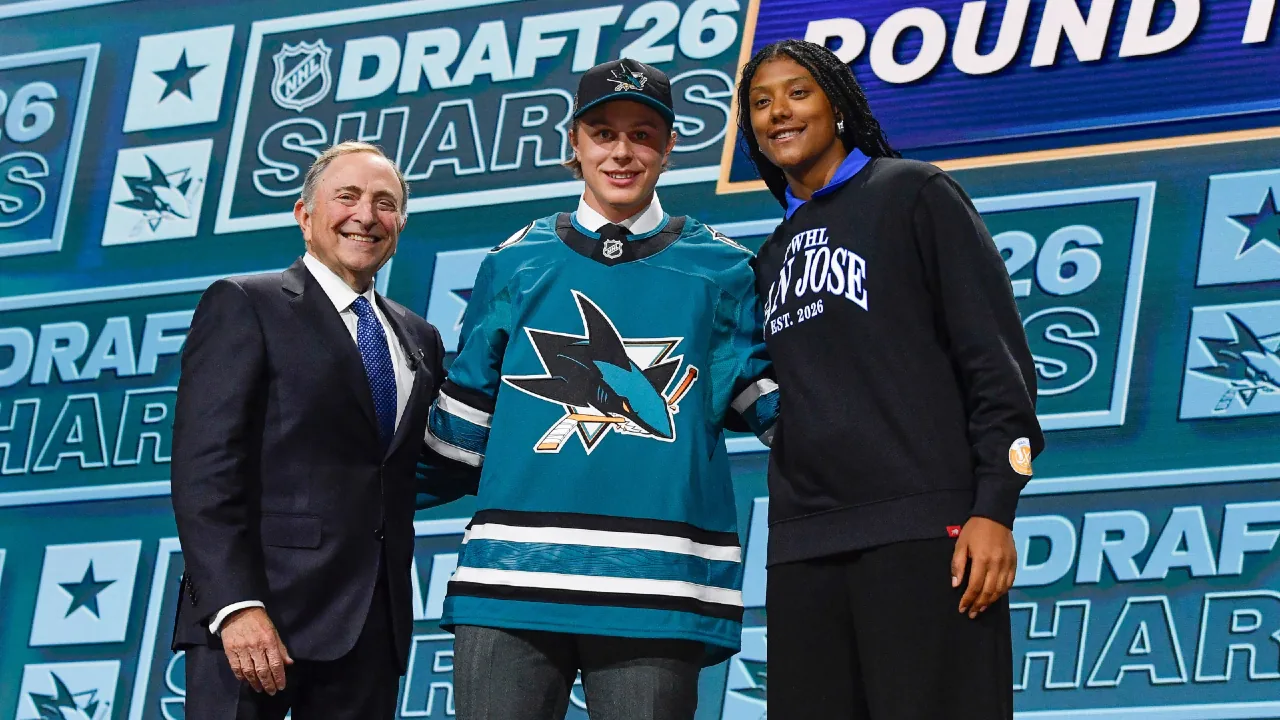 Toronto Maple Leafs select Gavin McKenna first overall in 2026 NHL Draft