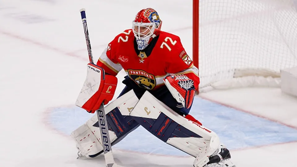 Maple Leafs sign Bobrovsky to three-year deal worth $7M per season