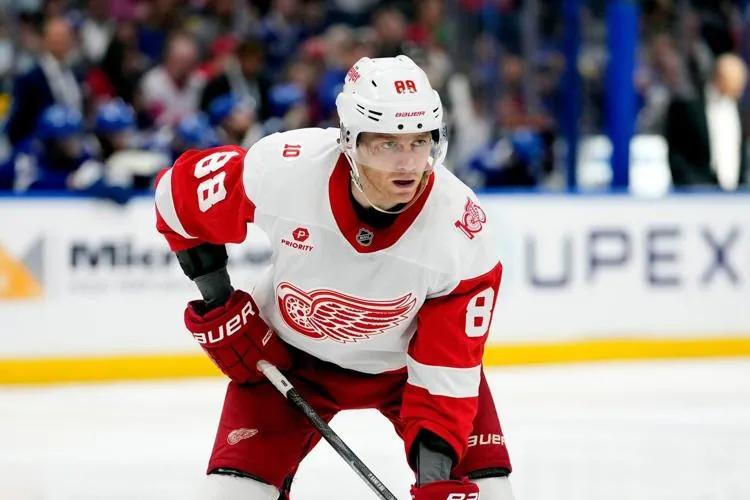 NHL free agency spills into Day Two with Patrick Kane among those available